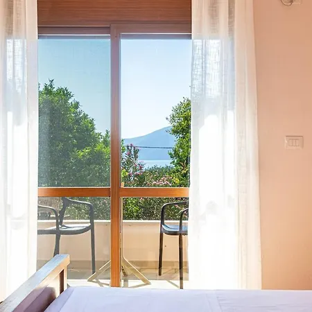 Appartement Radhima Res 112 - Double Room, Sea View Vlorë
