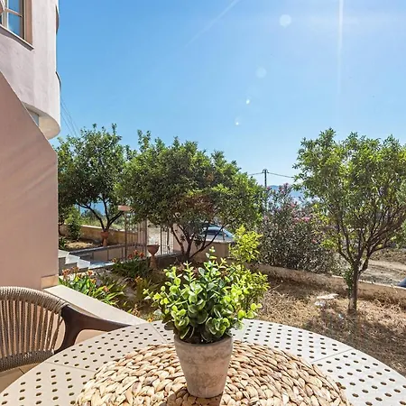 Radhima Res 112 - Double Room, Sea View *
